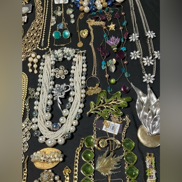 🧨 2 LB ALL SIGNED/ HIGH END Jewelry Lot~MOST signed necklaces earrings bracelets - Picture 10 of 11